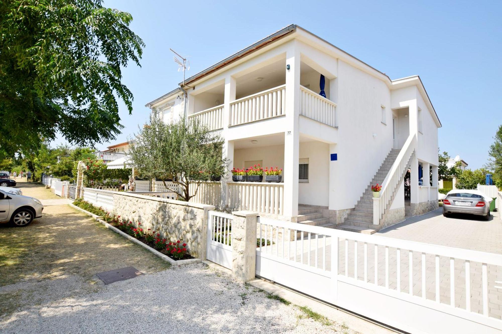 Apartment Diva Nin Esterno foto