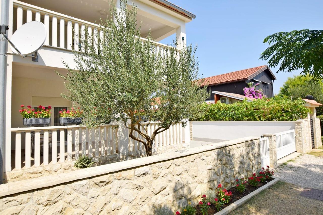 Apartment Diva Nin Esterno foto